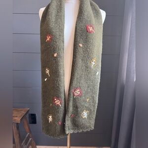 Neckworks Olive Green Alpaca Blend Embroidered Scarf Outdoor Cabin Leaves